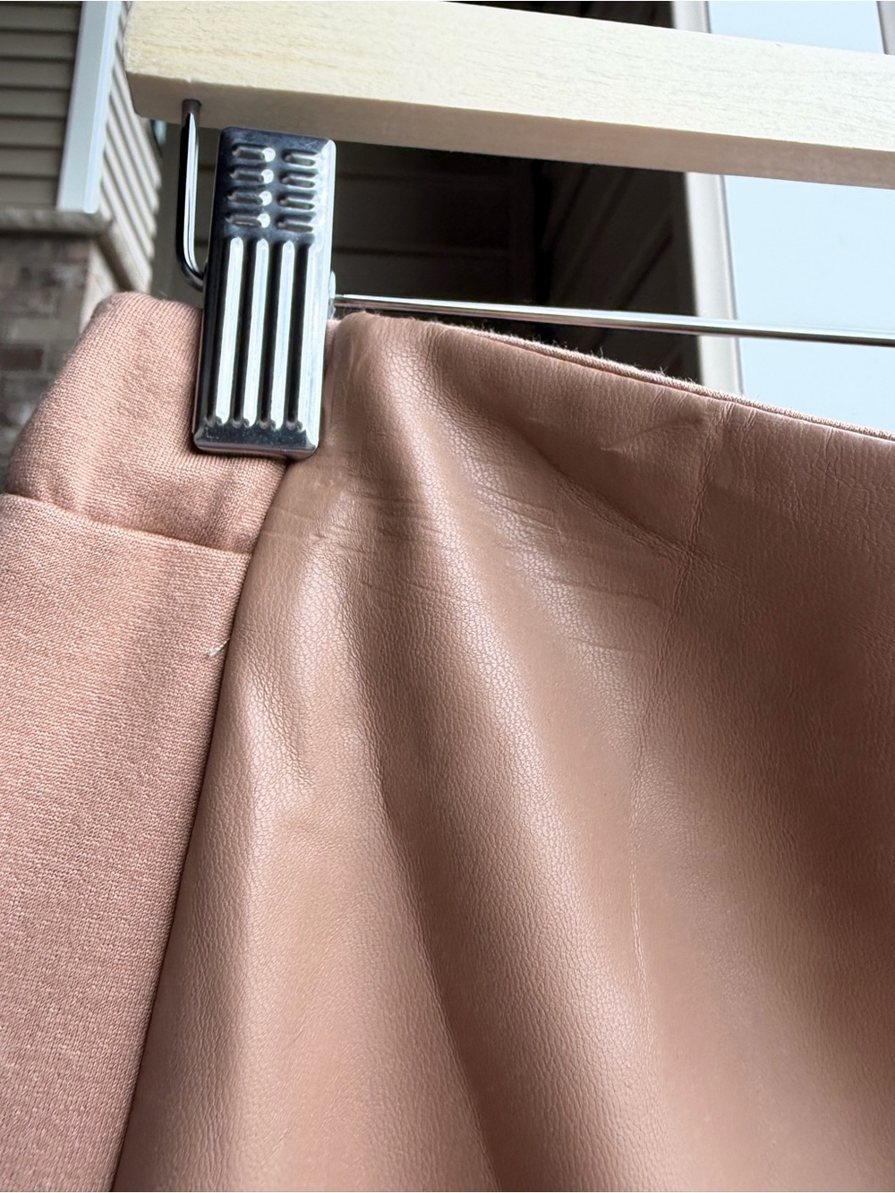 🆕✨GRACIA Faux Leather Front Wrap Pencil Skirt Nude Blush Midi Stretch Size L - Picture 8 of 16